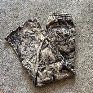 Fashion Nova Men's Camo Sweatpants in Brown and Black